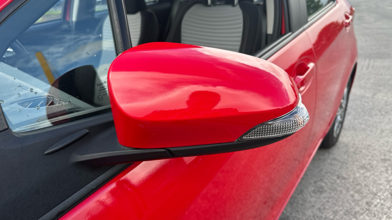 Toyota Yaris 1.5 Hybrid Icon 5dr CVT Hybrid Hatchback